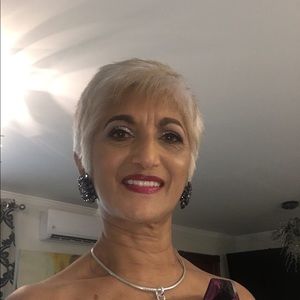 Meet your Posher, Vivian